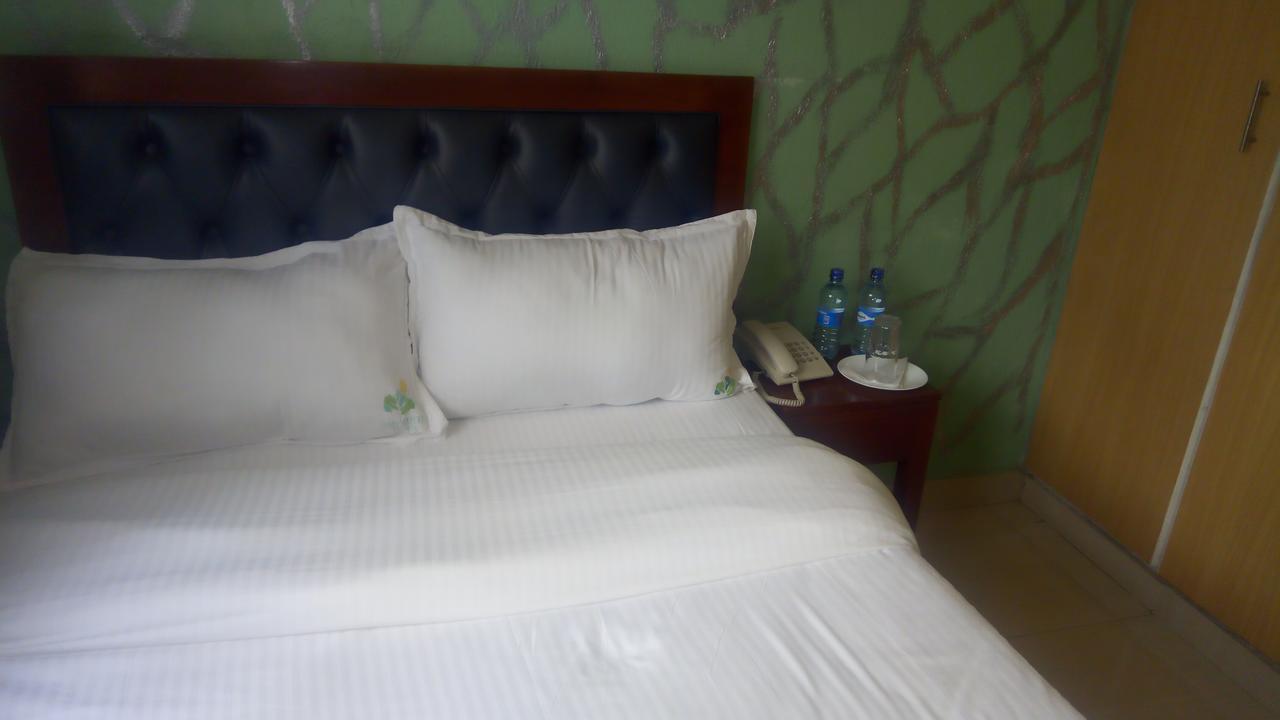 Ash White Hotel Nairobi Exterior foto